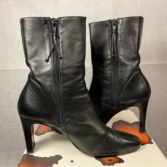 DONALD PLINER HEELED BOOTS- BLACK-SIZE 7 - Picture 4 of 13
